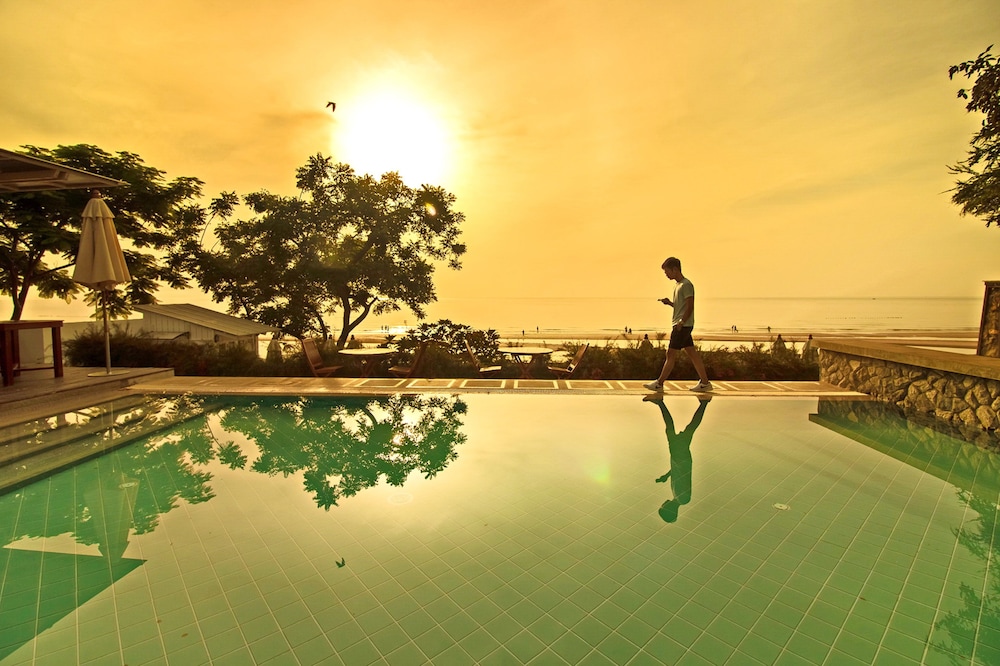 Baan Bayan Beach Hotel 40/73