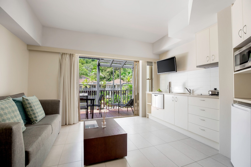 Mantra French Quarter Noosa 40/71