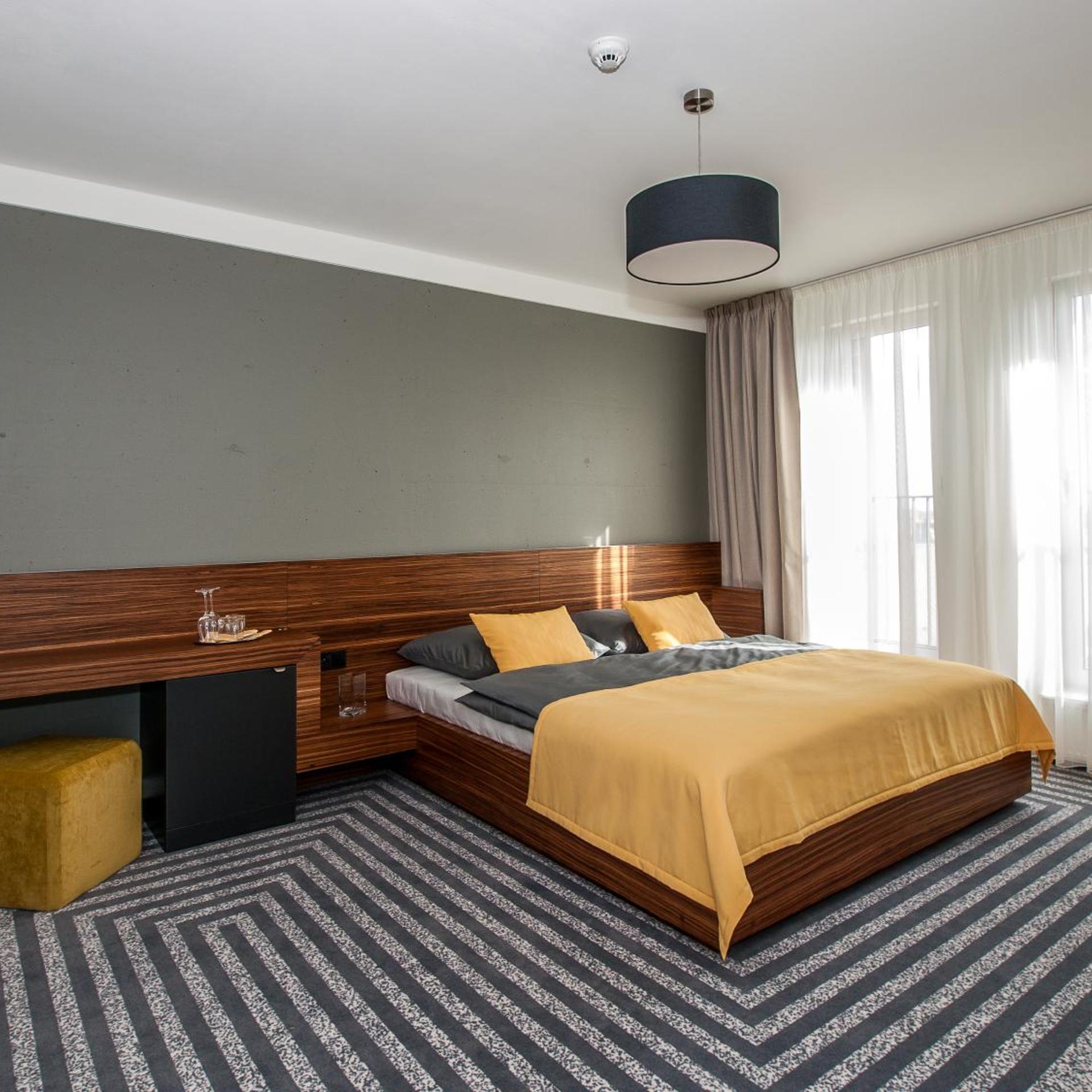 Hotel 99 16/61