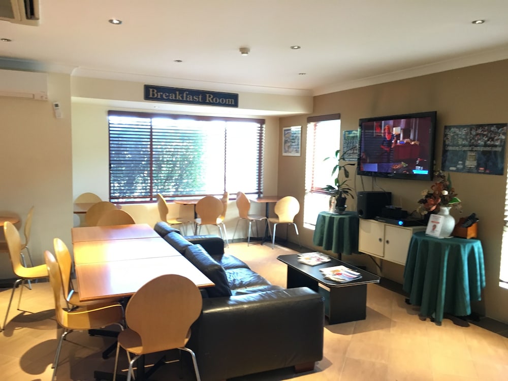 Arena Hotel 31/43