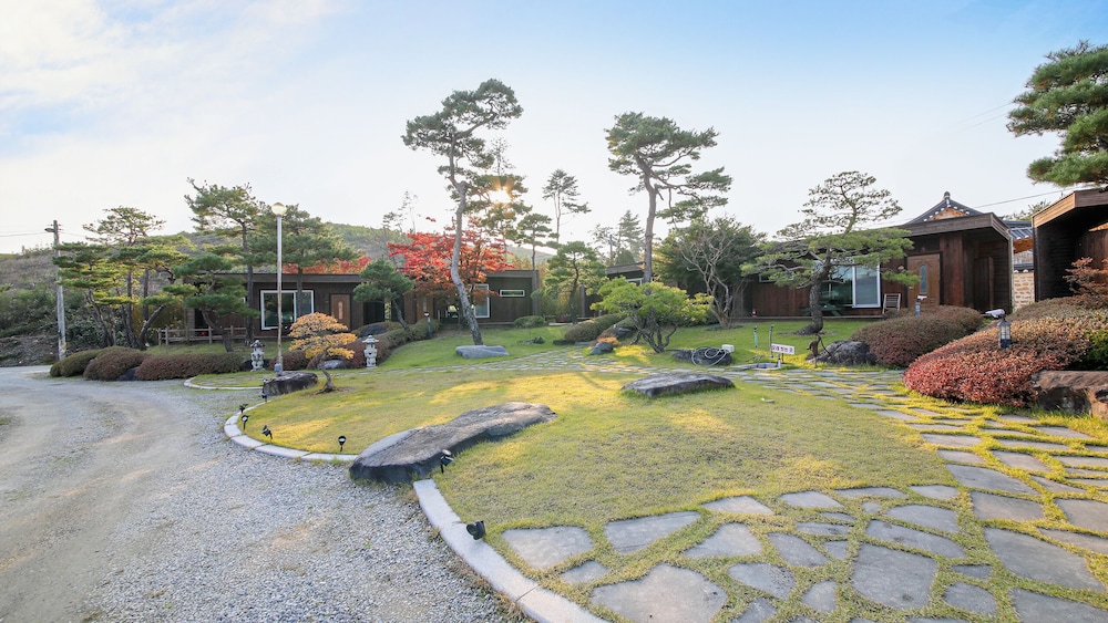 Gangneung Way To Gyeongpodae Pension 39/50