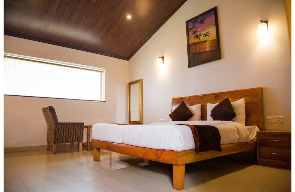 Blue Pine Resort 4/36