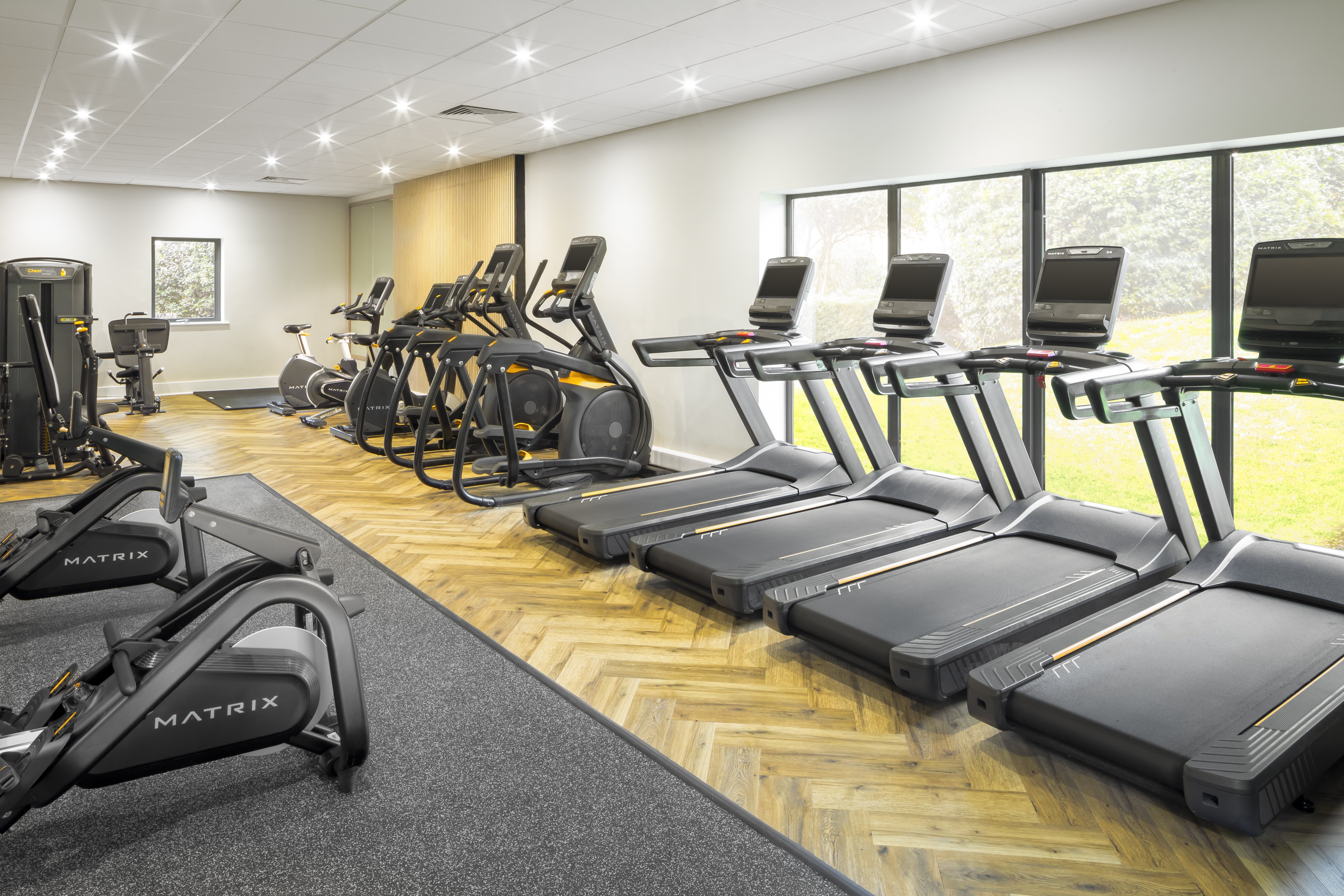 Holiday Inn Gloucester Cheltenham 16/49