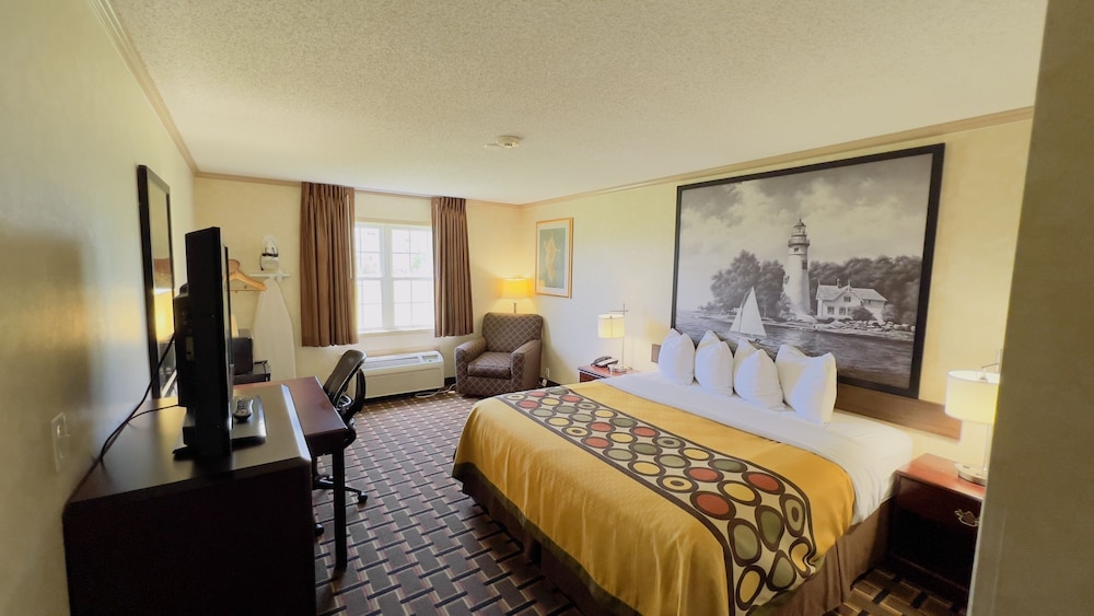 Spark by Hilton Maumee Toledo 2/37