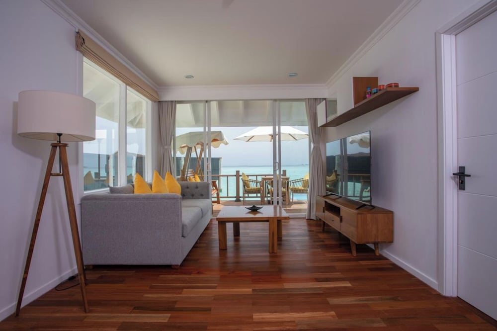 Dhigufaru Island Resort 43/62