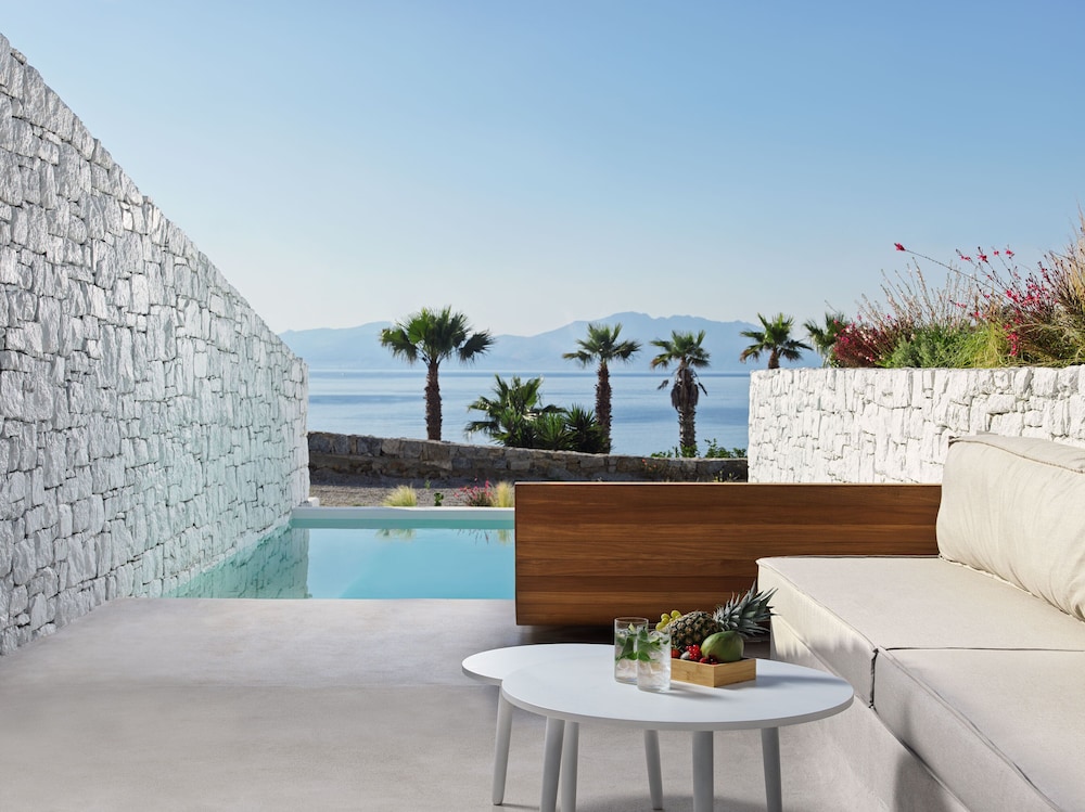 Mykonos Earth Suites 46/70