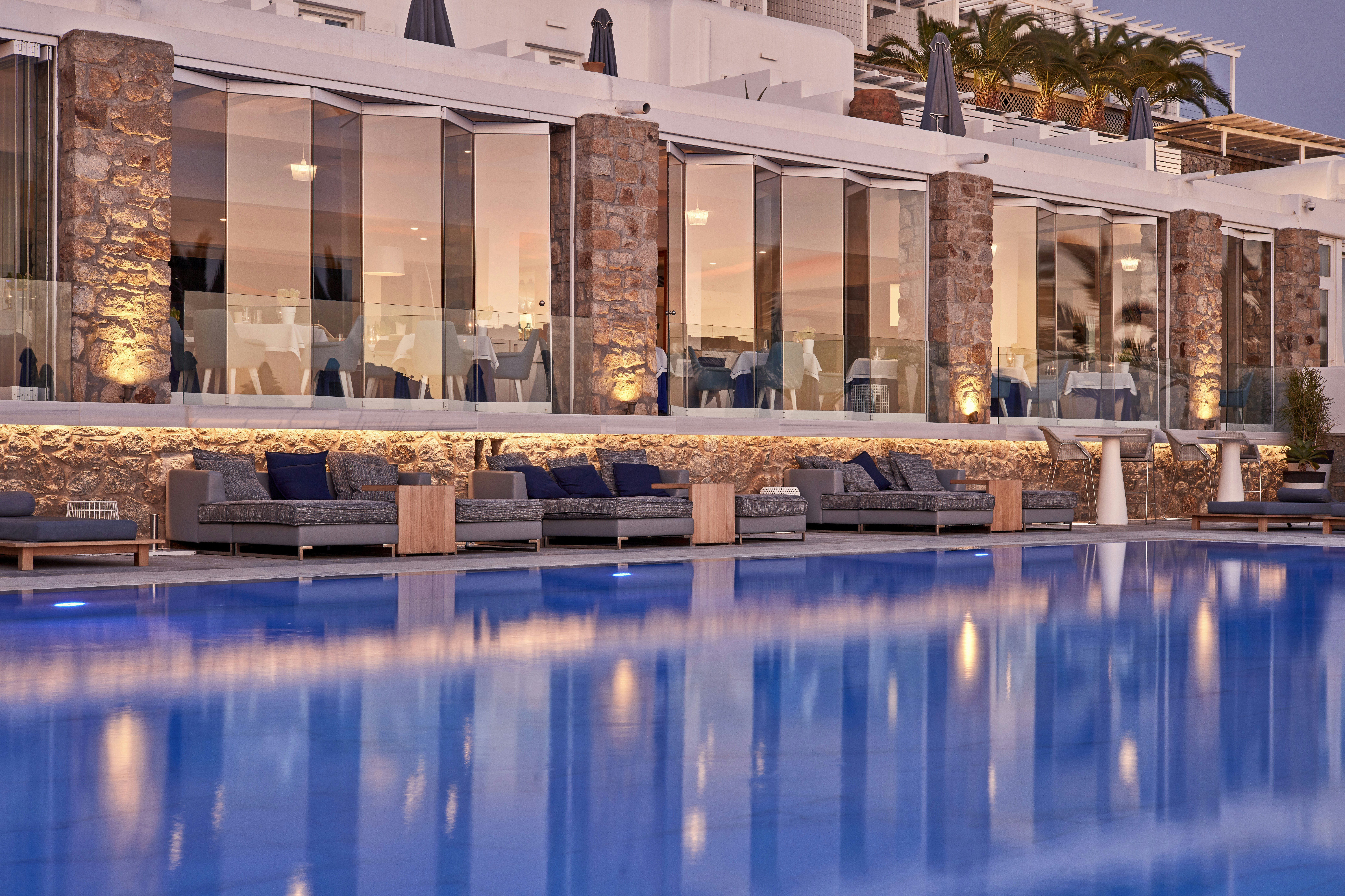 Myconian Ambassador Relais and Chateaux 40/47