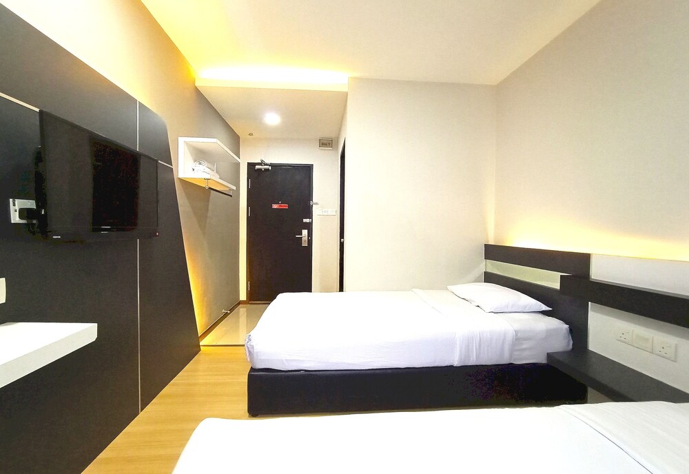 Hotel O Hi Inn 26/45