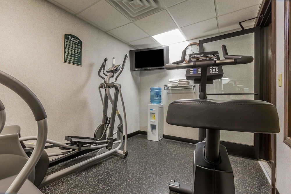 Quality Inn Hyde Park Poughkeepsie North 27/40