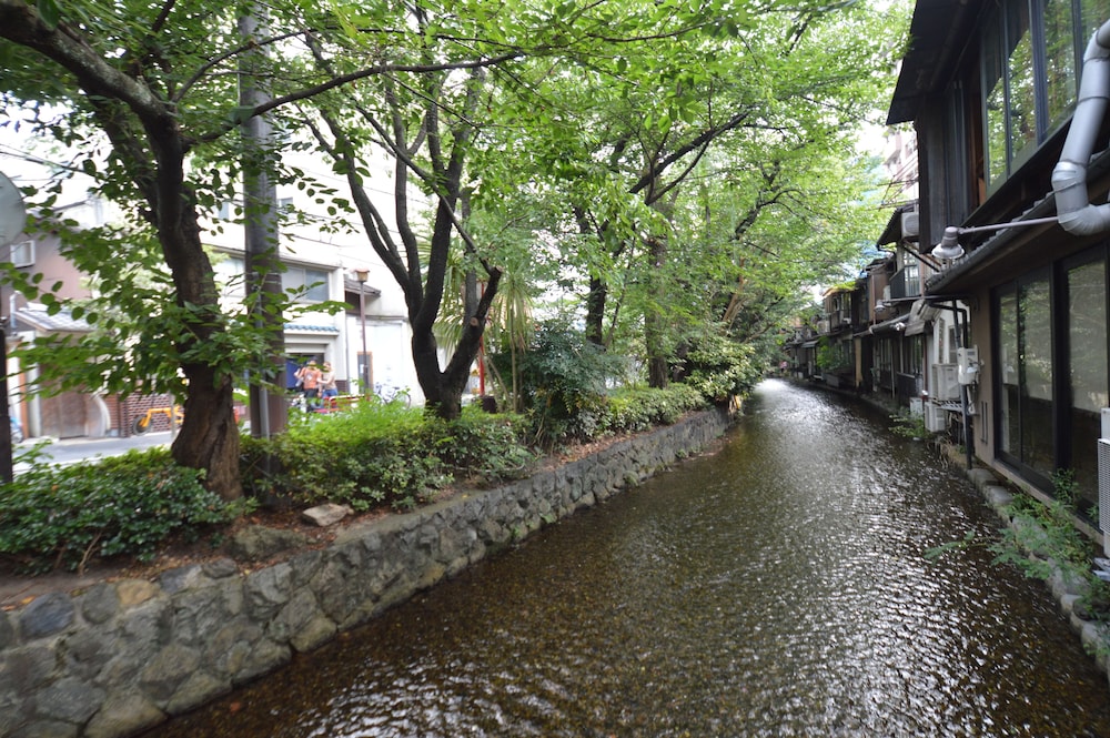 Rinn Shijo Takasegawatei 28/33