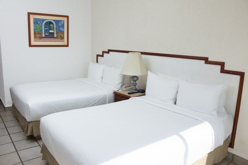 Emporio Ixtapa 7/50