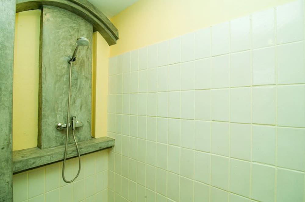 Swankaburi Boutique Hotel 45/47