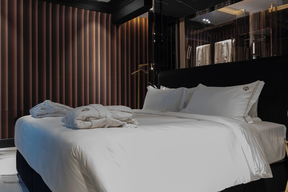 Bra Hotel 15/47