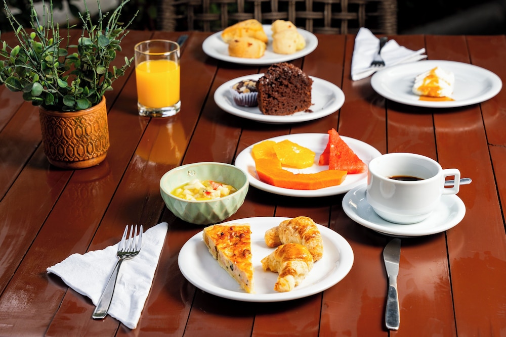 Nadai Confort Hotel and Spa 45/67
