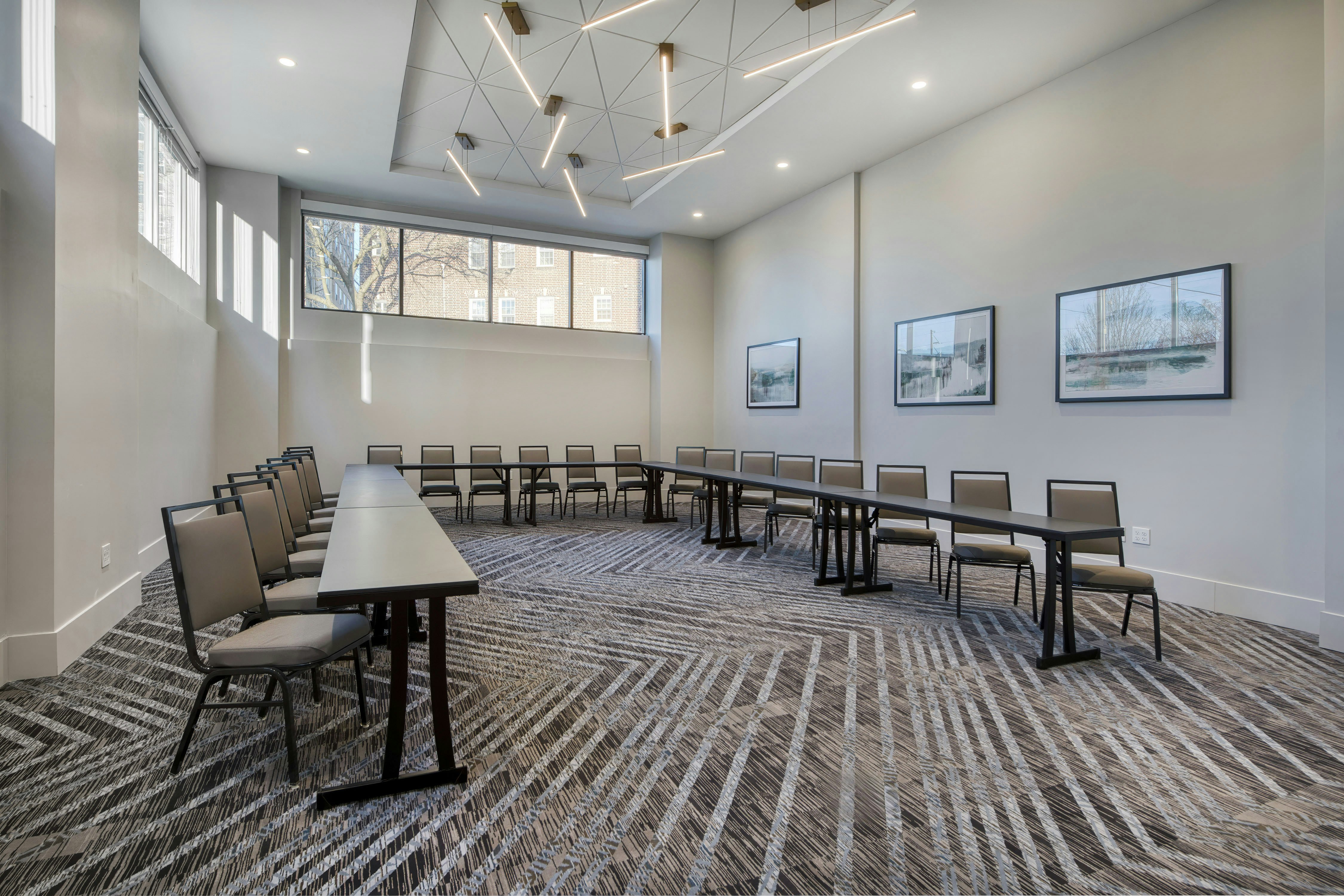 Embassy Suites by Hilton Asheville Downtown 18/39