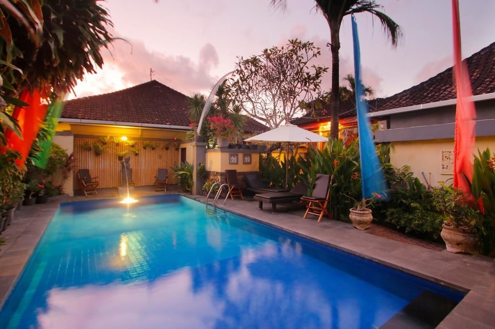 Hotel Jati And Home Stay 6/71
