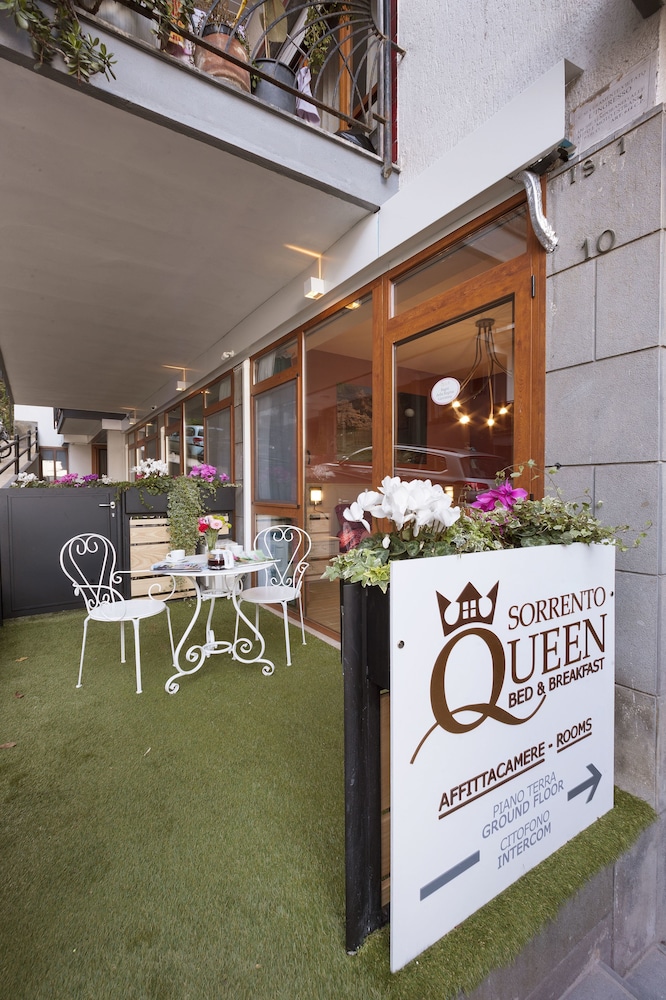 B&B Sorrento Queen 2/50