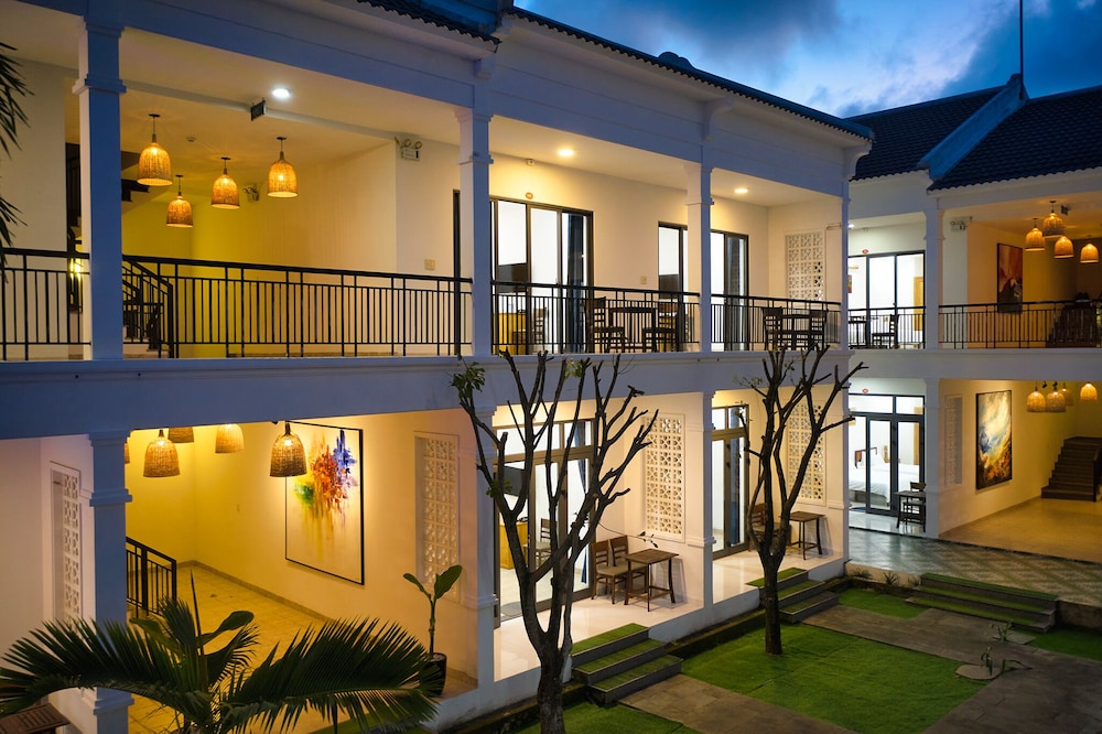 Tran Family Villas Boutique Hotel 18/28