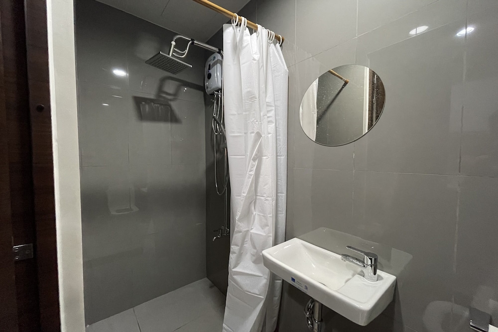 Luxe Air Residences by Makati 50/57