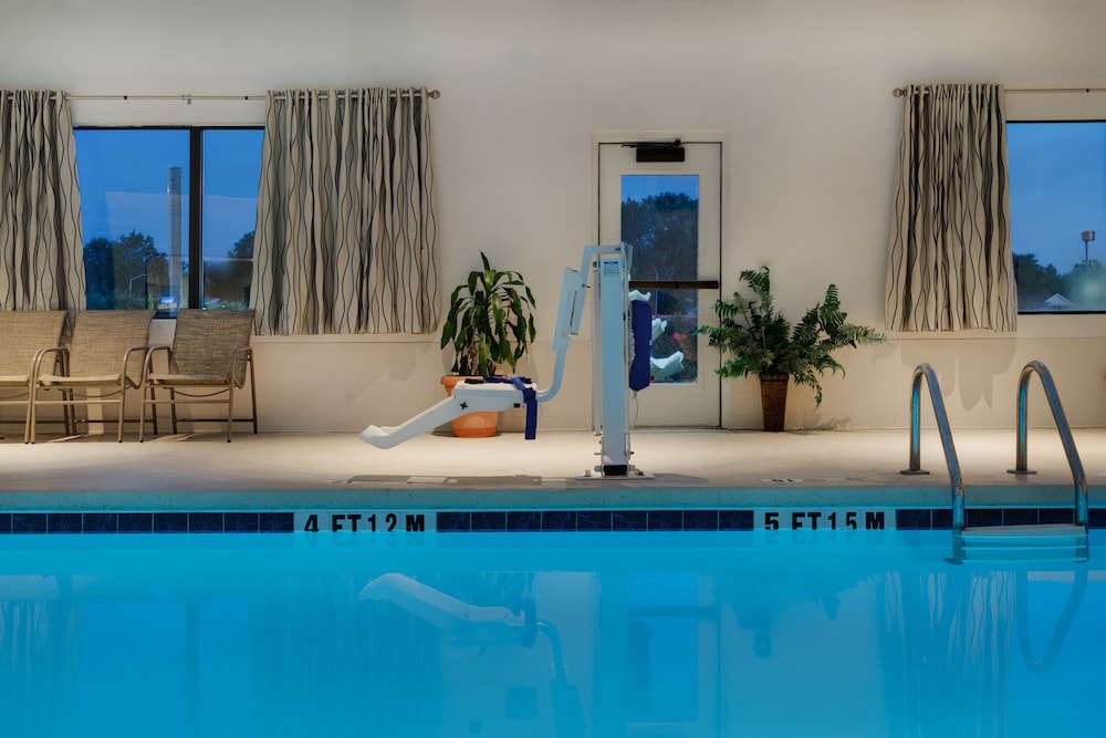 swimming pool spa