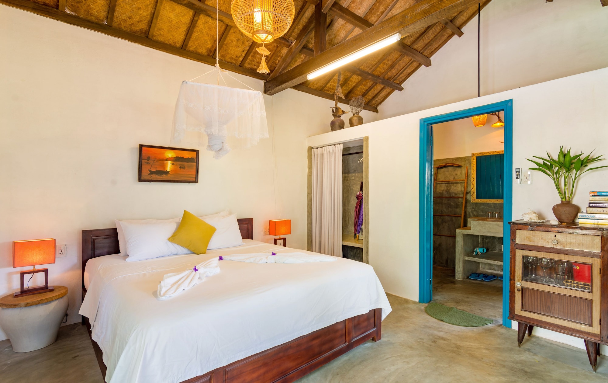 2 BEDROOMS, OCEAN, DREAM