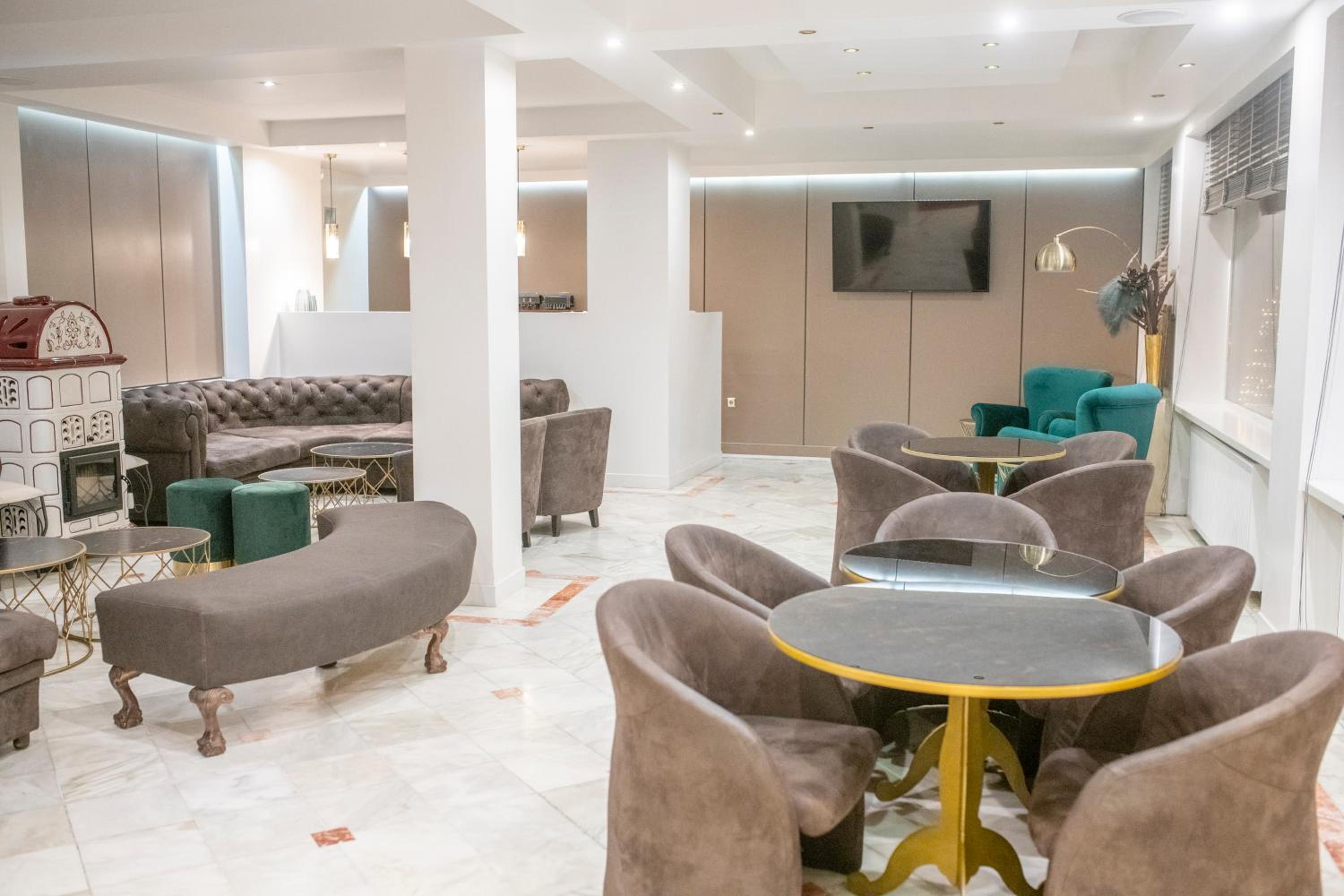 BEST WESTERN LINGOS HOTEL 32/55