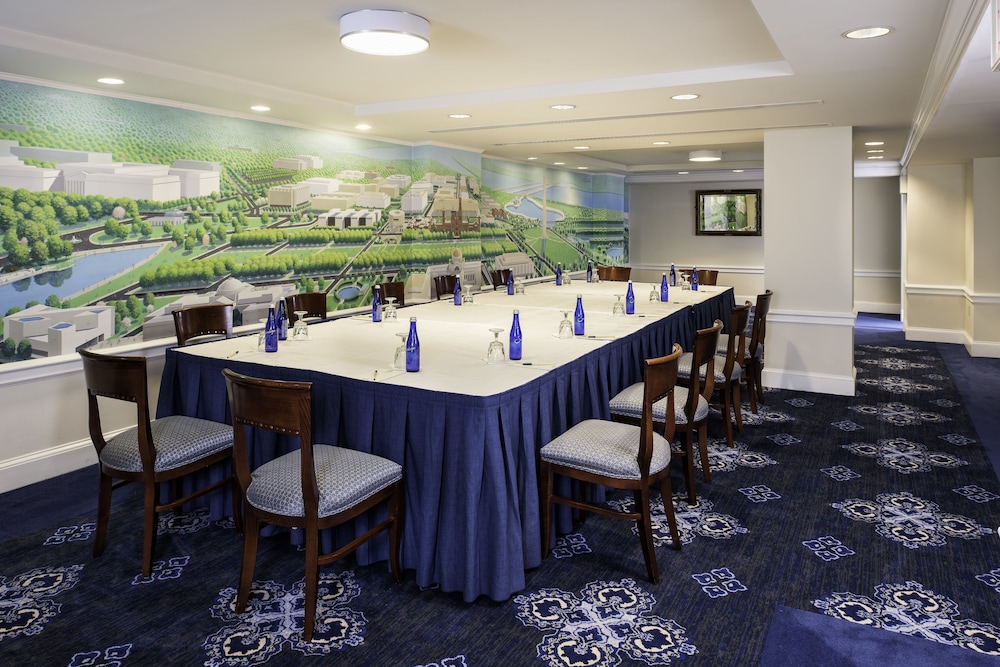 Phoenix Park Hotel 42/50