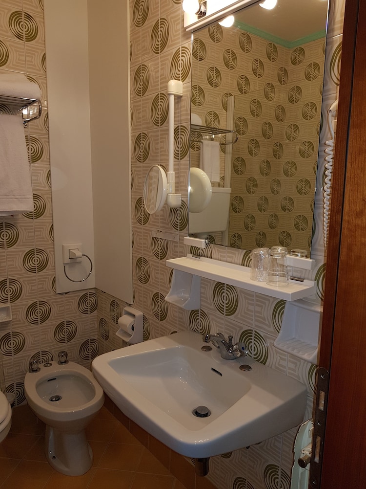 Hotel Moena 42/46