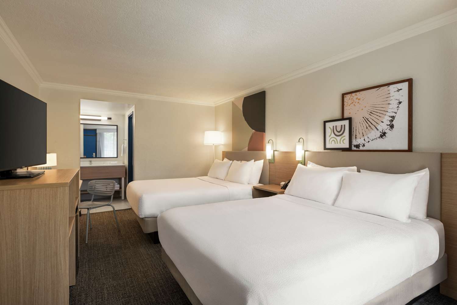 room, 2 queen beds