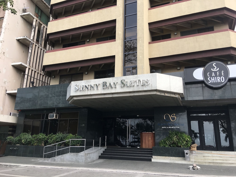 Sunny Bay Suites 1/33