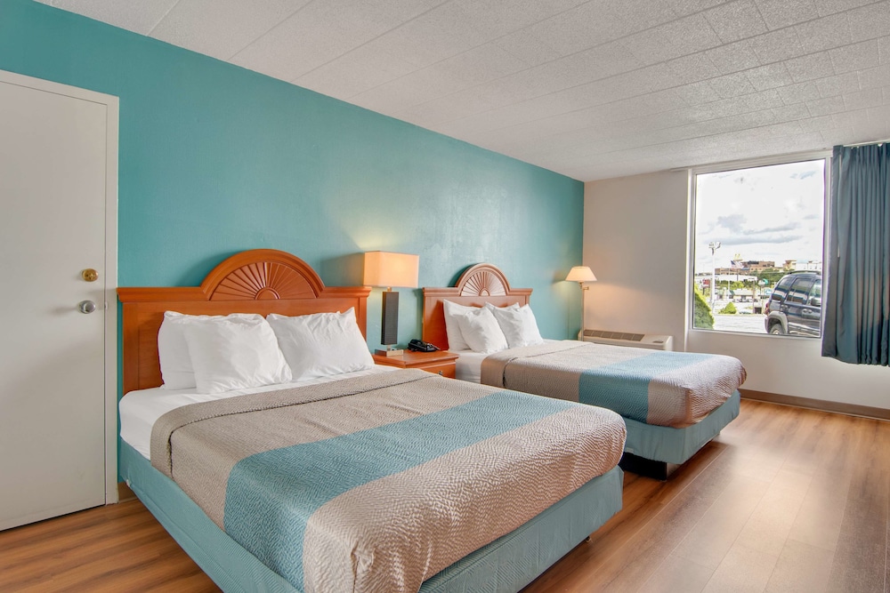 Motel6 Clarion, PA 17/50