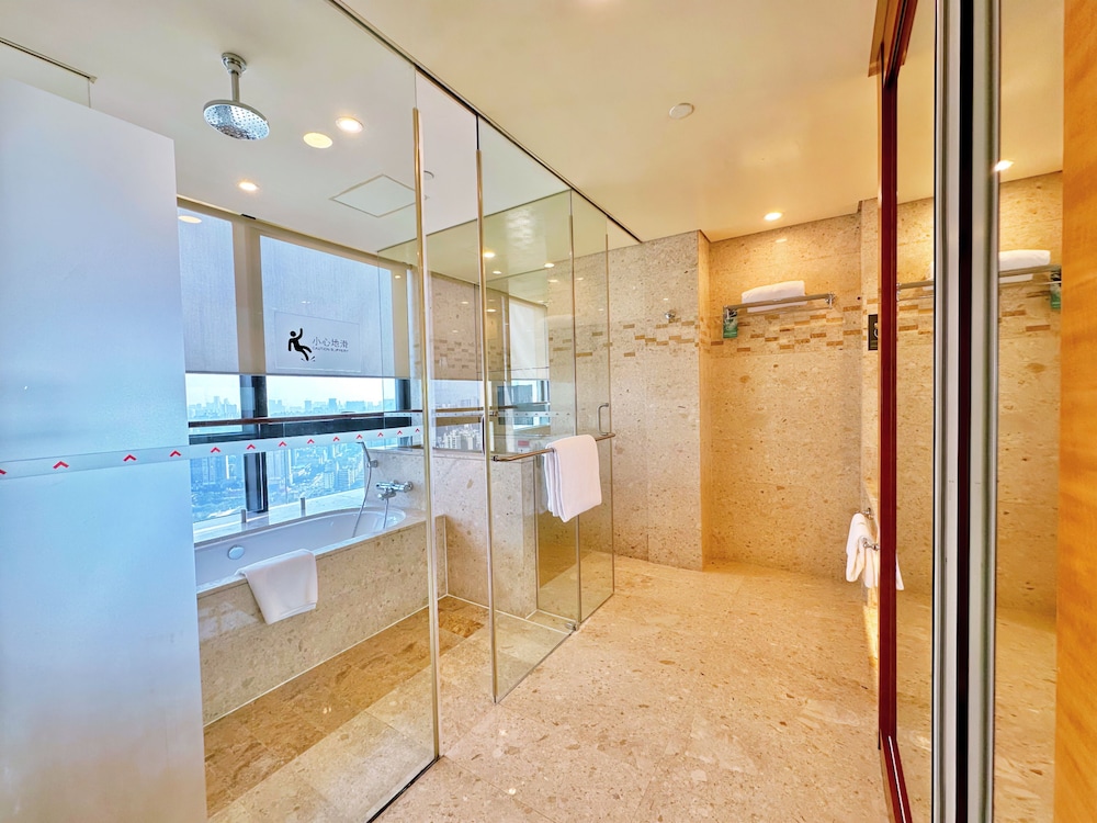 Swissotel Foshan 33/70