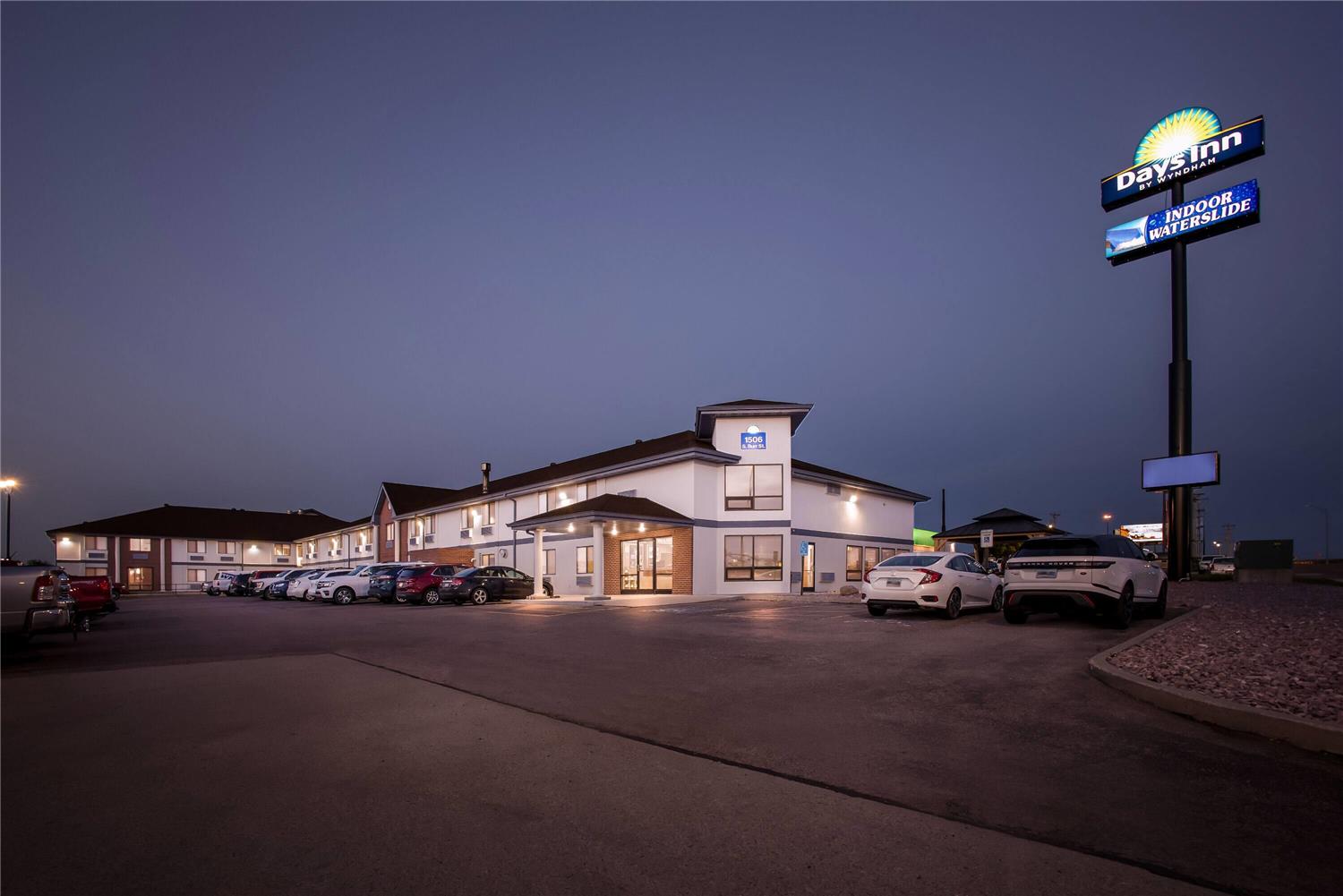 Days Inn by Wyndham Mitchell SD 2/36