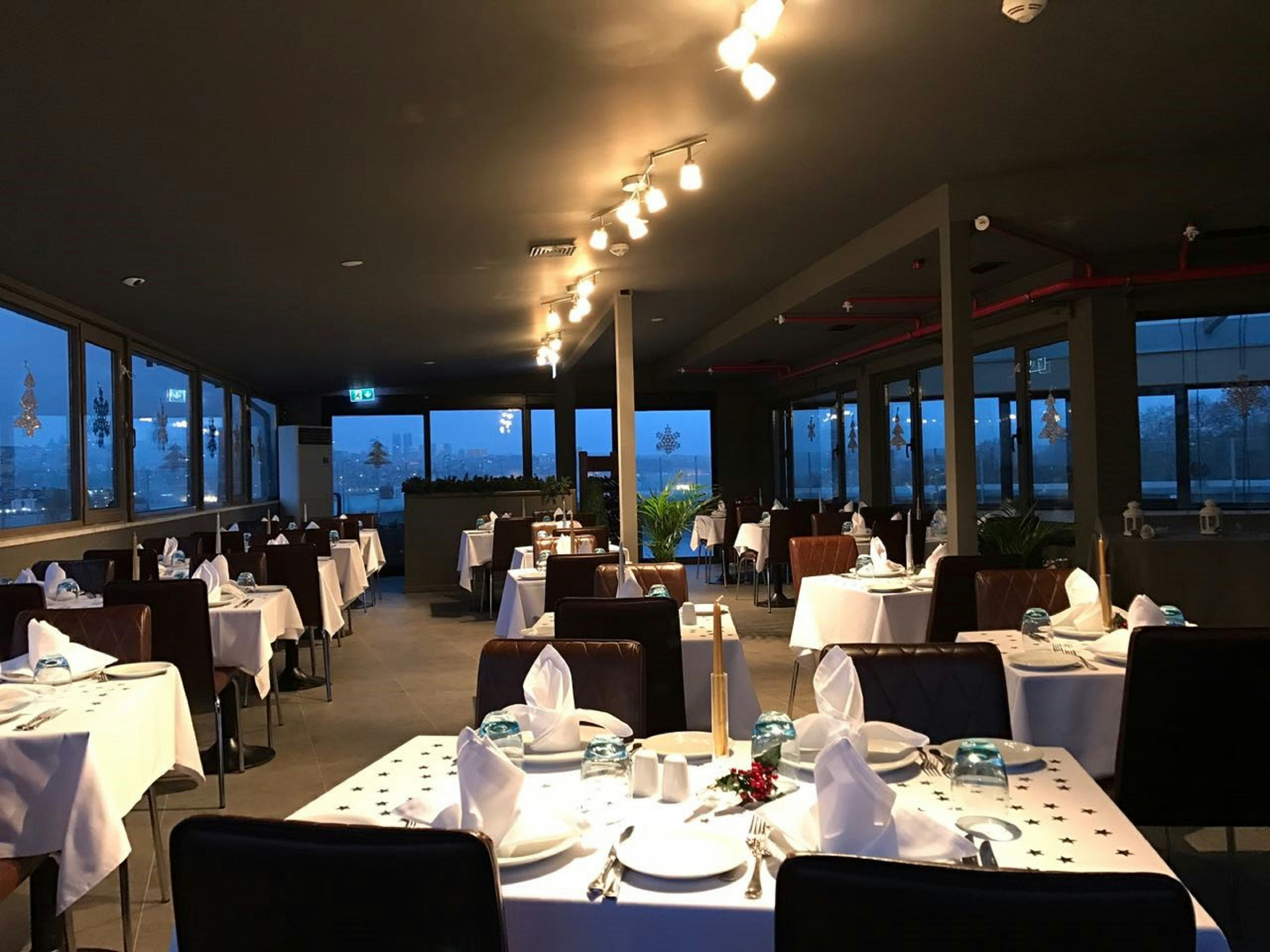 Doubletree By Hilton Hotel Istanbul Sirkeci 59/81
