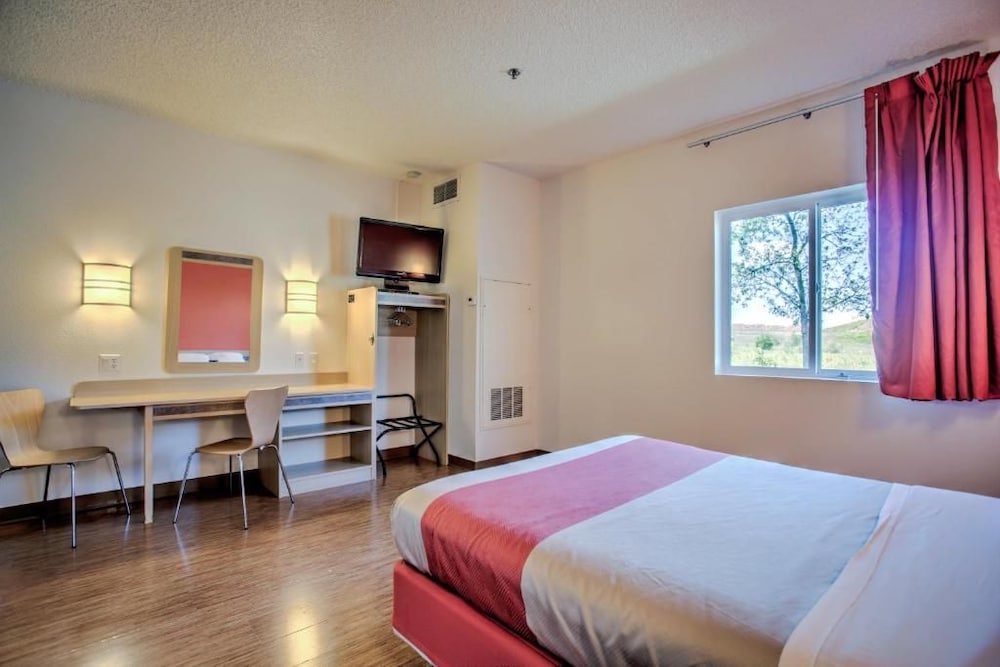 Motel6 Missoula, MT 23/65