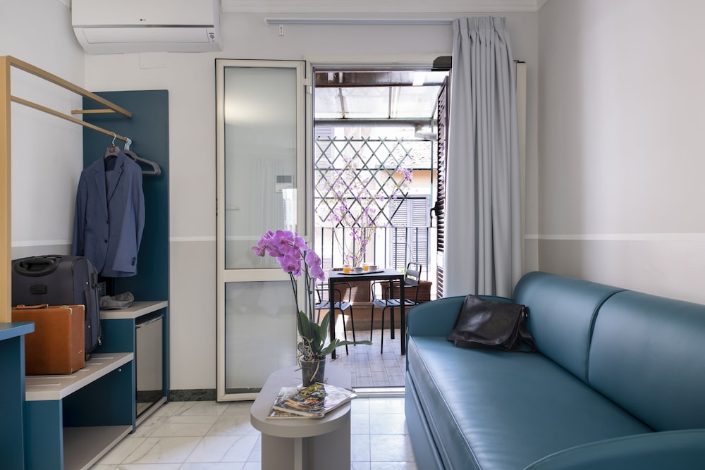Hotel Grifo 50/65