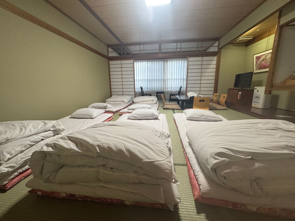 JAPANESE, 4 FUTON BEDS