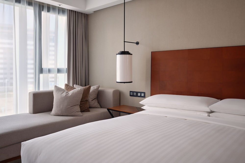 Superior, King Bed