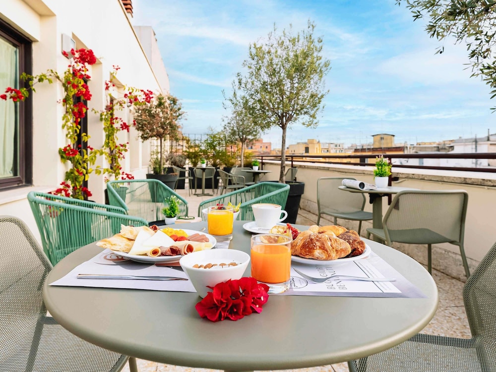 Mercure Roma Piazza Bologna 51/76