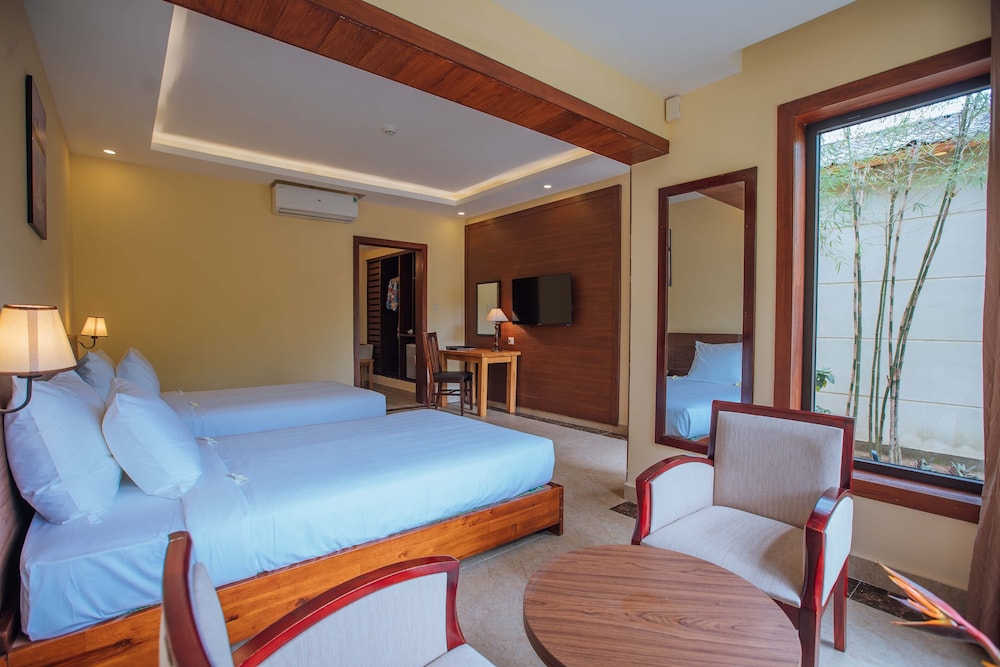 Celina Peninsula Resort 16/43
