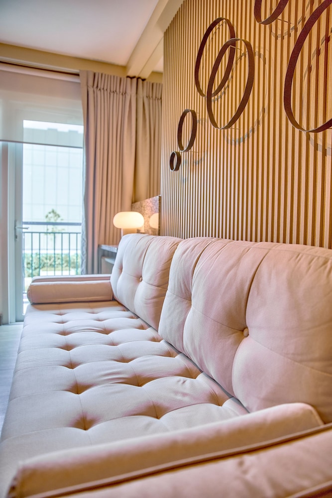 The Connor Serviced Residences Managed by HII 13/38