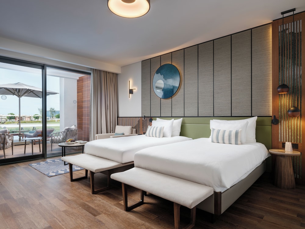 4 Rooms, Deluxe, King Bed, Sea View, Sofa