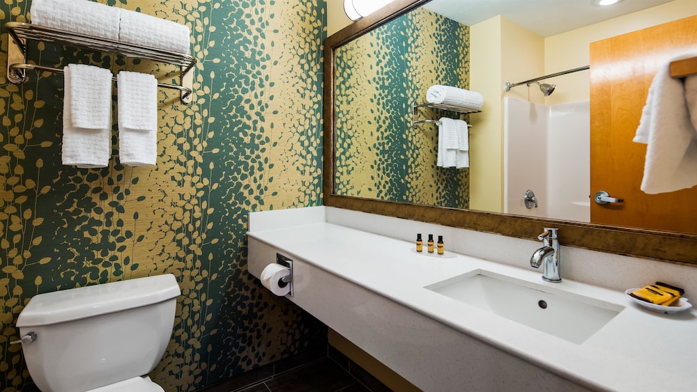 Best Western Plus Cold Spring 44/46