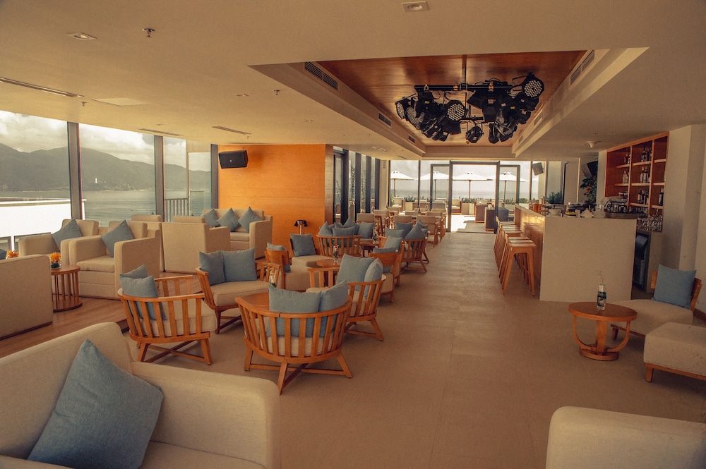 TMS Hotel Da Nang Beach 49/68
