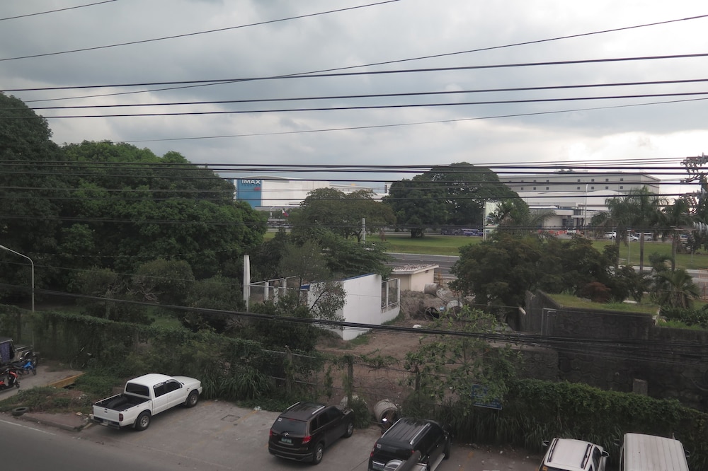 Devera Hotel 66/72