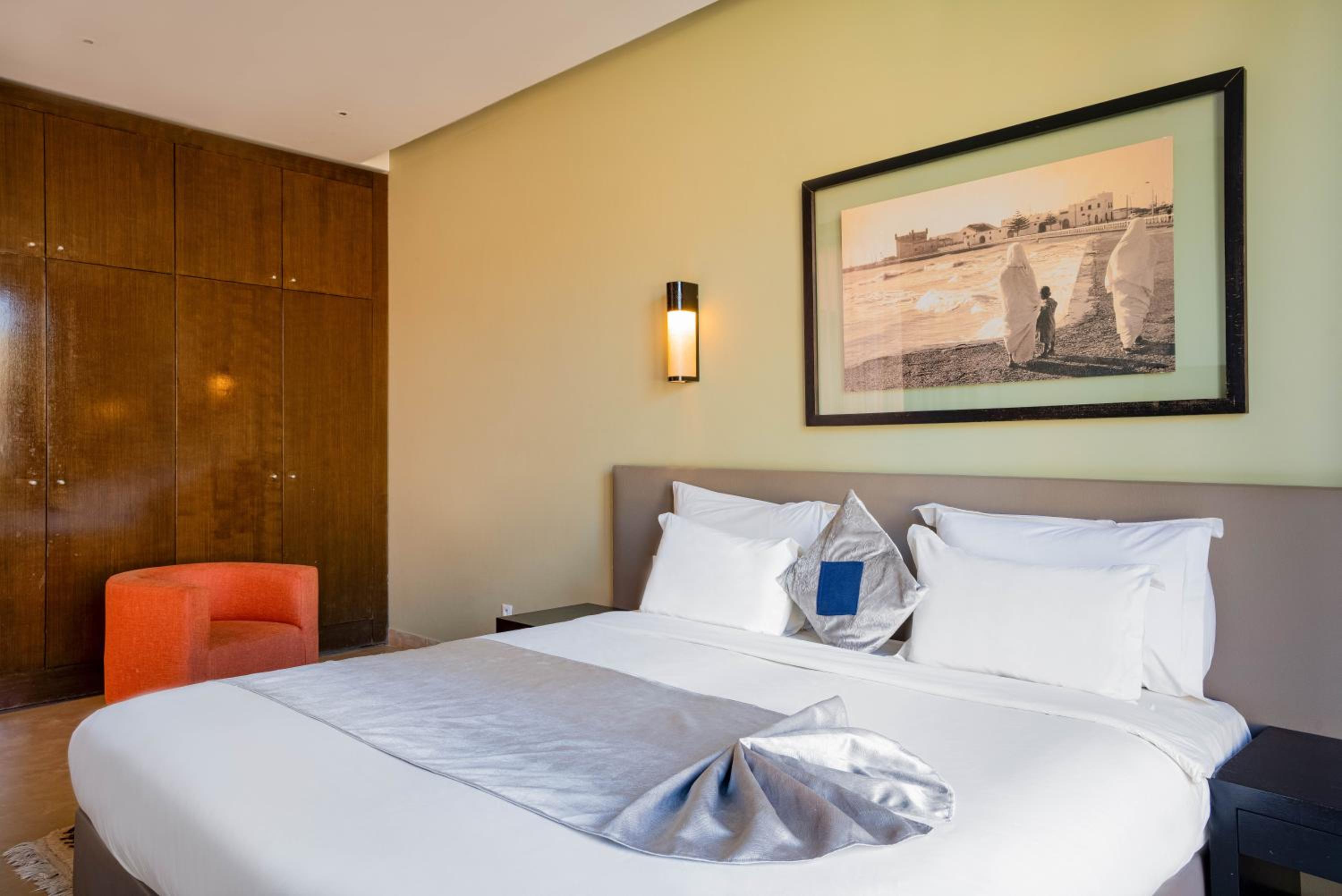 4 BEDROOMS, DELUXE, VILLA