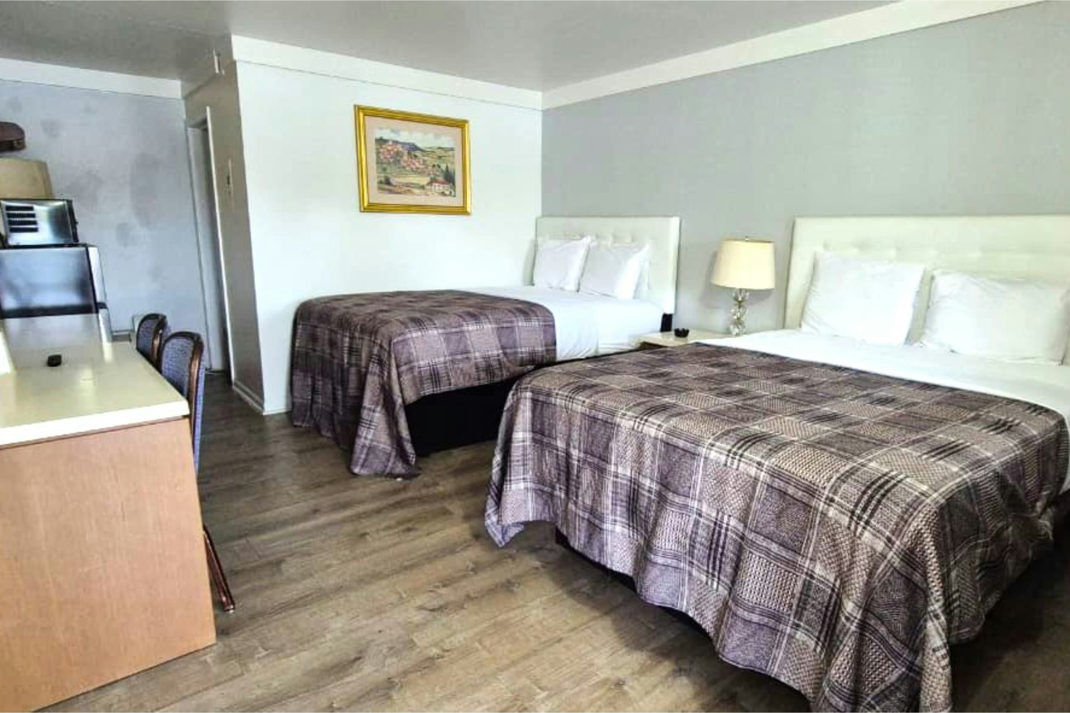 2 Queen Beds Non-Smoking
