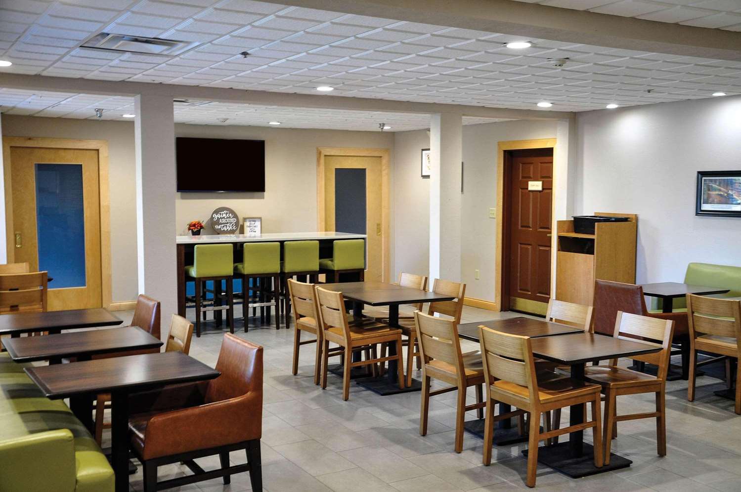 Country Inn & Suites by Radisson, Beavercreek-Dayton 42/45