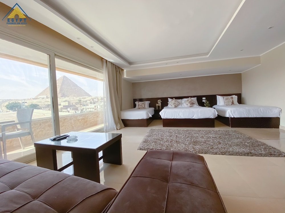 Egypt Pyramids Inn 33/50
