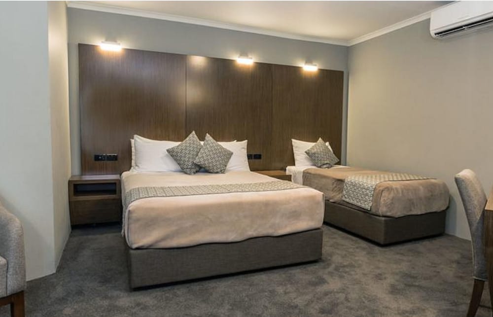 Bankstown Motel 10 Greenacre 47/89